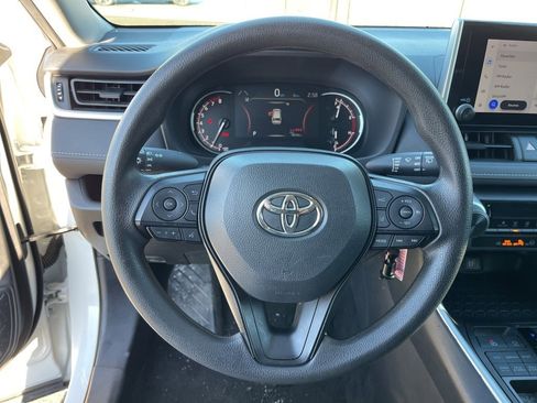 Used 2024 Toyota RAV4 LE image 15