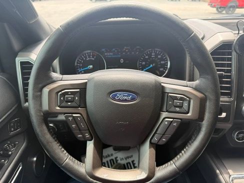 Used 2019 Ford Expedition XLT w/ Equipment Group 202A RWD image 19