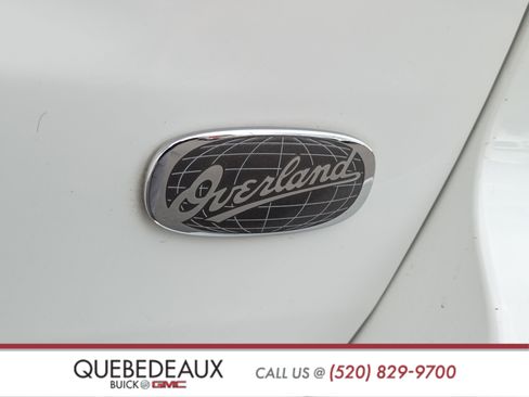 Used 2018 Jeep Grand Cherokee Overland image 3