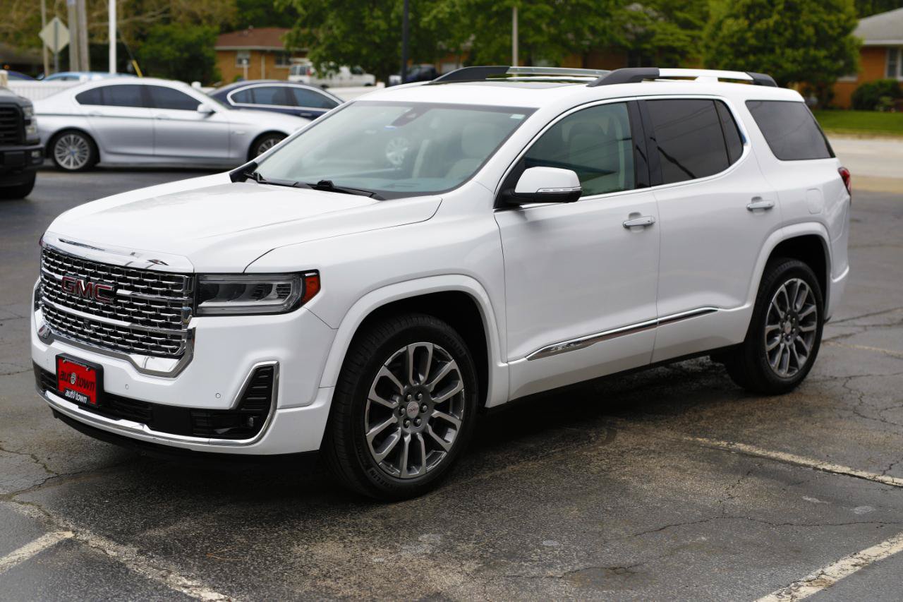 Used 2021 GMC Acadia Denali w/ Denali Ultimate Package AWD/4WD image 3
