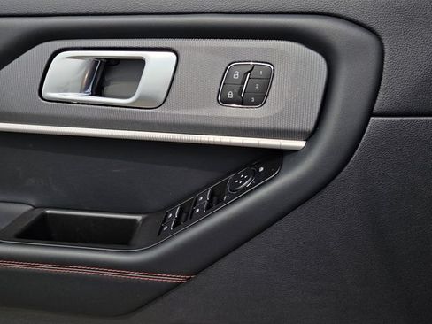 New 2026 Ford Explorer ST-Line w/ ST-Line Street Pack AWD/4WD image 15