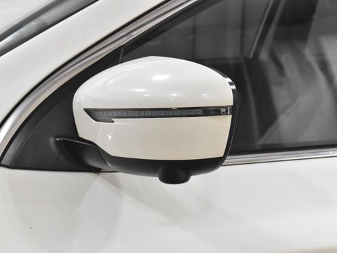 Used 2020 Nissan Rogue Sport SV w/ Technology Package FWD image 30