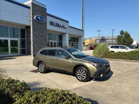 Used 2021 Subaru Outback Premium AWD/4WD image 8
