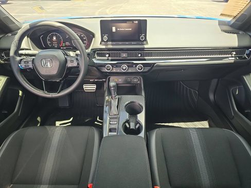 Used 2023 Honda Civic Sport image 9