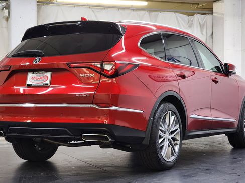 Used 2023 Acura MDX SH-AWD w/ Advance Package image 5