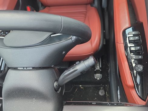 Used 2024 Kia Sportage SX AWD/4WD image 9
