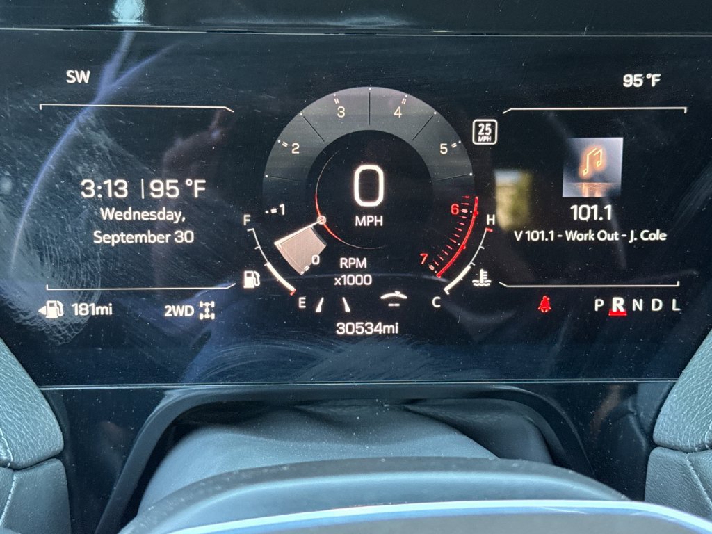 Used 2025 GMC Yukon Denali AWD/4WD image 36