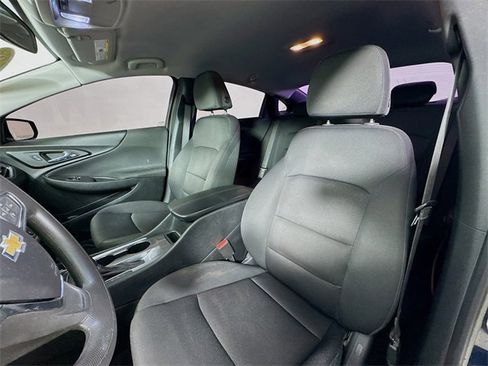 Used 2020 Chevrolet Malibu LT image 11