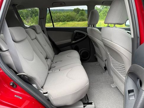 Used 2011 Toyota RAV4 4WD w/ Upgrade Value Pkg image 20