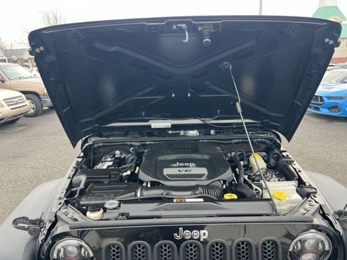 Used 2015 Jeep Wrangler Sport w/ Connectivity Group image 26