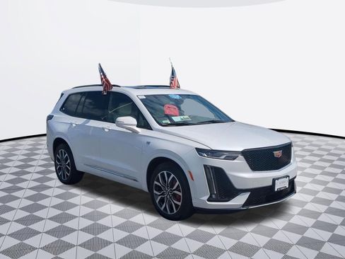 Certified 2024 Cadillac XT6 Sport AWD/4WD image 2