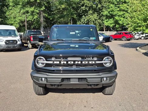 New 2026 Ford Bronco Outer Banks AWD/4WD image 2