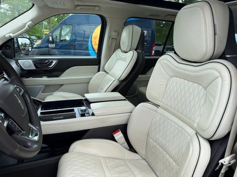 Used 2021 Lincoln Navigator L Black Label AWD/4WD image 17