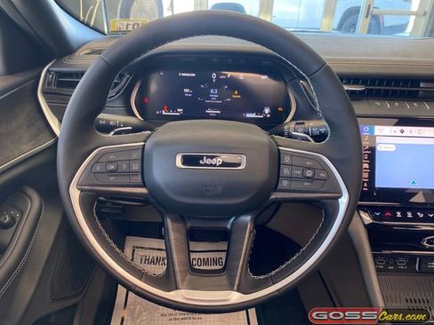 New 2026 Jeep Grand Cherokee Altitude AWD/4WD image 17