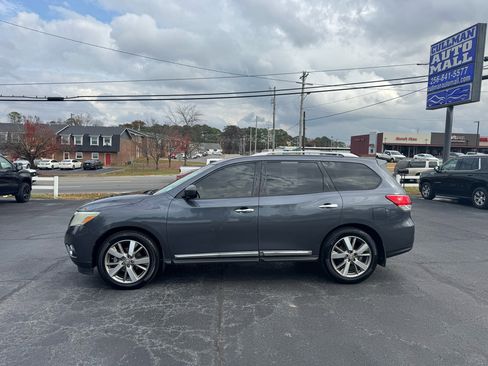 Used 2014 Nissan Pathfinder Platinum w/ Platinum Premium Package image 2