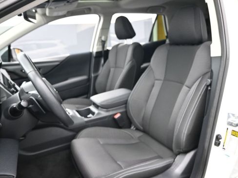 Used 2024 Subaru Outback Premium image 20