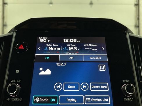 Used 2025 Subaru Forester Premium image 27