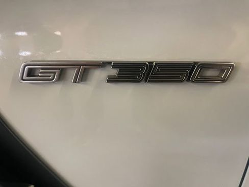 Used 2017 Ford Mustang Shelby GT350 image 25