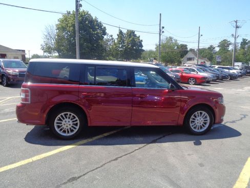 Used 2014 Ford Flex SEL w/ Equipment Group 201A AWD/4WD image 15
