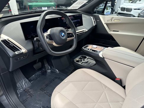 Certified 2023 BMW iX xDrive50 w/ Premium Package AWD/4WD image 12