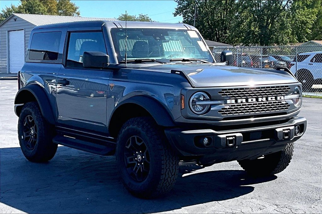 Used 2026 Ford Bronco Badlands AWD/4WD image 1