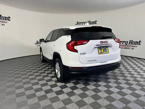 Used 2020 GMC Terrain SLE image 8