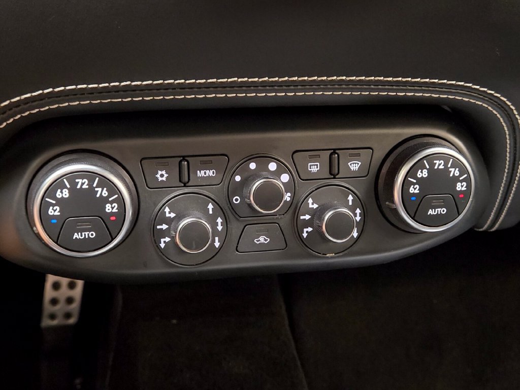 Used 2013 Ferrari 458 Spider RWD image 42