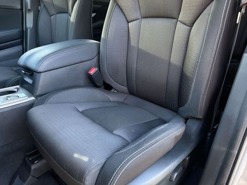 Used 2020 Subaru Ascent Premium w/ Convenience Package image 17