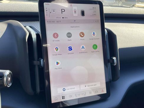 Certified 2025 Volvo EX30 Plus w/ Protection Package Premier image 13