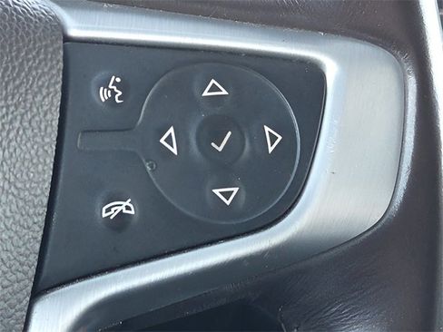 Used 2017 GMC Acadia SLT image 23