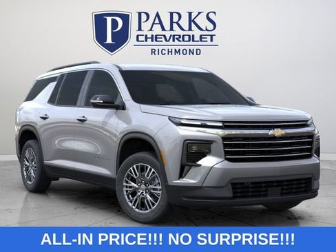 New 2026 Chevrolet Traverse LT w/ Driver Confidence Package FWD image 2