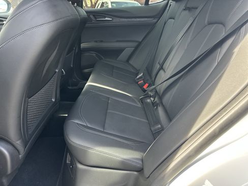 Used 2024 Alfa Romeo Stelvio Sprint image 22