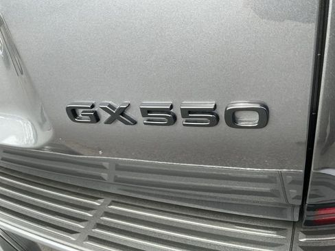 Used 2024 Lexus GX 550 w/ Accessory Package (Z1) AWD/4WD image 16