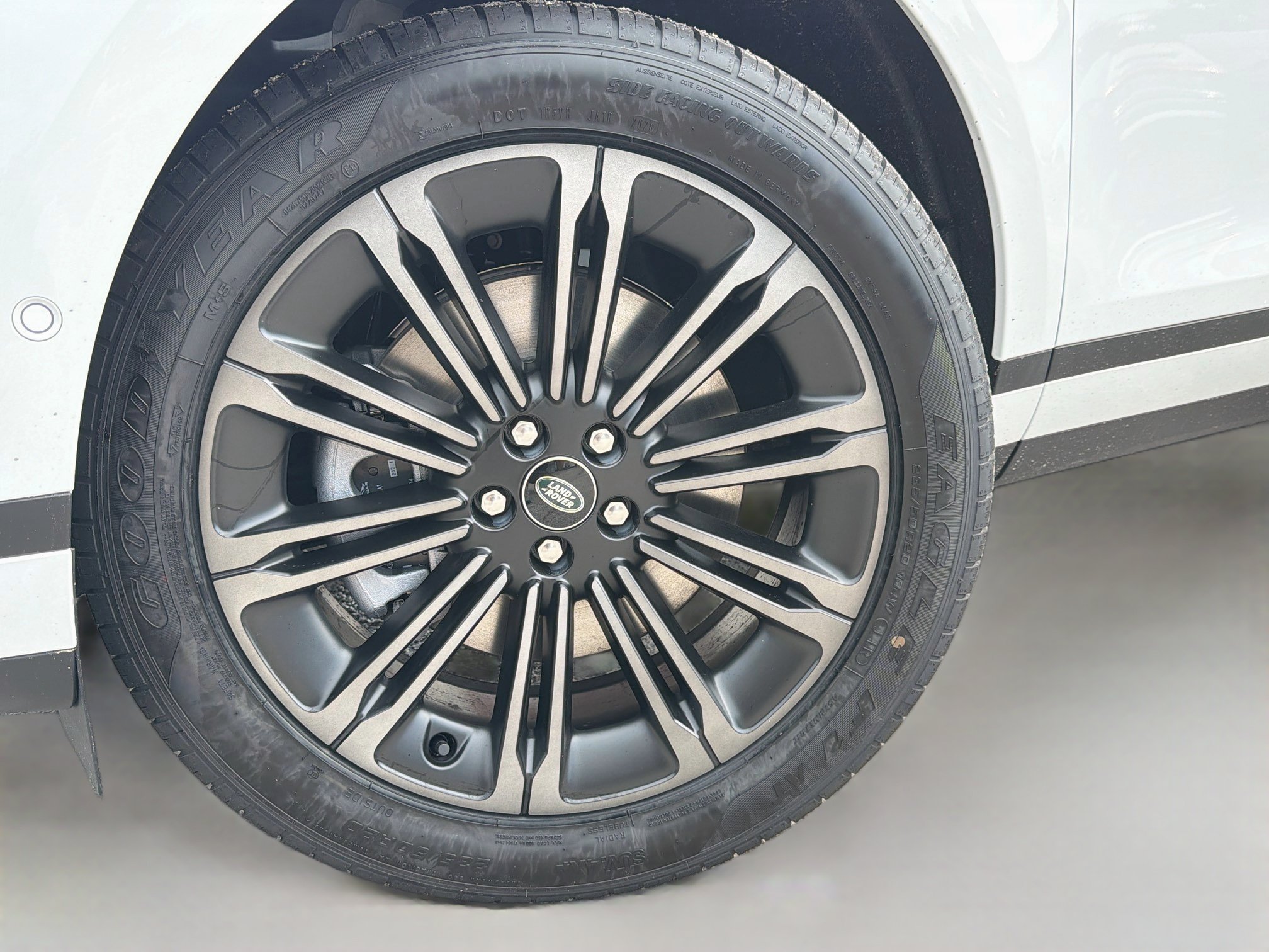 New 2026 Land Rover Range Rover Evoque S AWD/4WD image 41