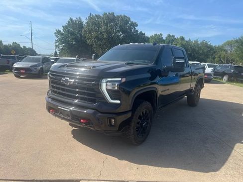 Used 2025 Chevrolet Silverado 2500 LTZ w/ Trail Boss Package AWD/4WD image 2