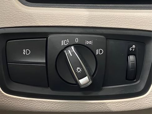 Used 2018 BMW X1 xDrive28i w/ Convenience Package AWD/4WD image 22
