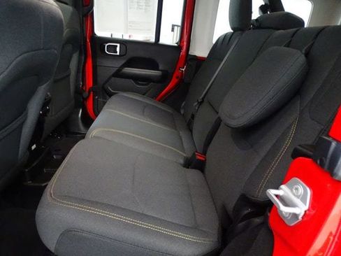 Used 2025 Jeep Wrangler Unlimited Sahara w/ Safety Group image 4