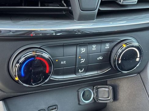 New 2026 Buick Encore GX Preferred image 12