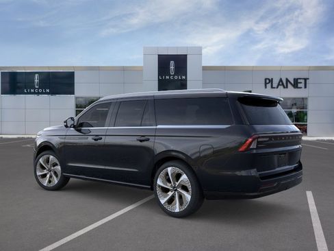 New 2026 Lincoln Navigator L Black Label AWD/4WD image 4