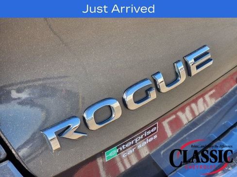 Used 2019 Nissan Rogue SL image 17