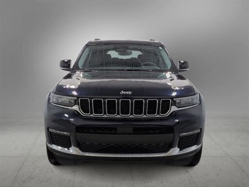 Certified 2023 Jeep Grand Cherokee L Limited image 3