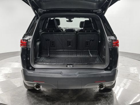Used 2023 Chevrolet Traverse RS AWD/4WD image 6