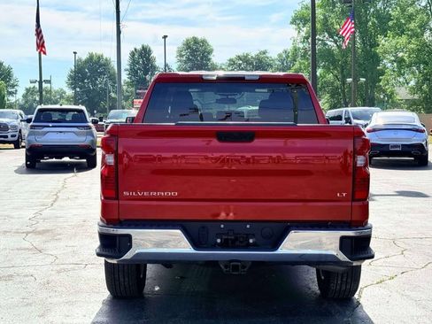 Used 2024 Chevrolet Silverado 1500 LT AWD/4WD image 8