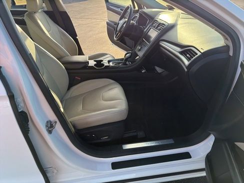 Used 2015 Ford Fusion Titanium image 36