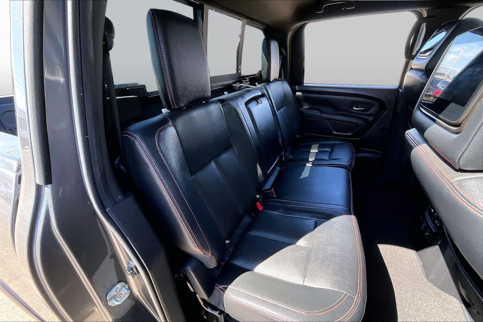 Used 2021 Nissan Titan PRO-4X w/ Pro-4x Convenience Package AWD/4WD image 19