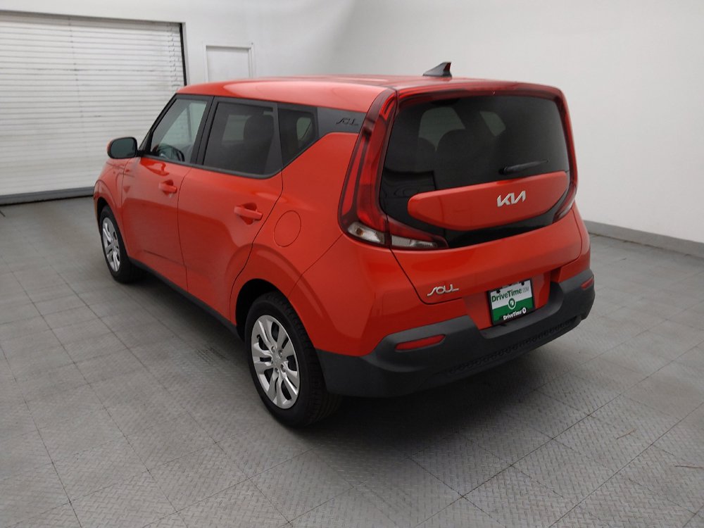 Used 2022 Kia Soul LX FWD image 5