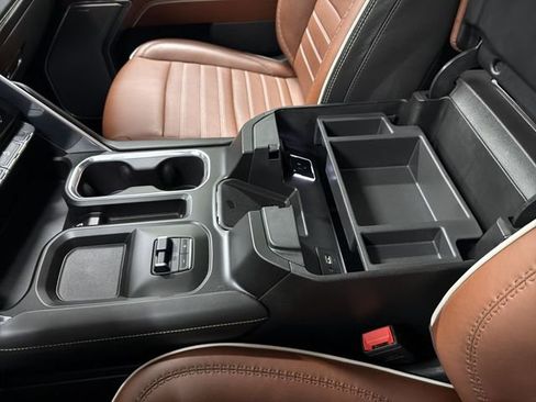 Used 2024 GMC Sierra 3500 Denali Ultimate image 24