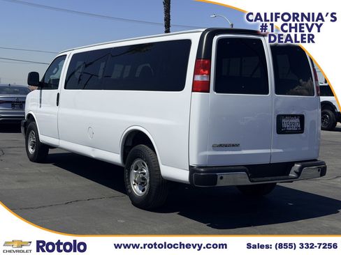 Used 2024 Chevrolet Express 3500 LT w/ LT Preferred Equipment Group RWD image 4