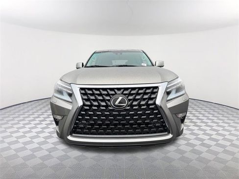 Used 2023 Lexus GX 460 Premium image 2