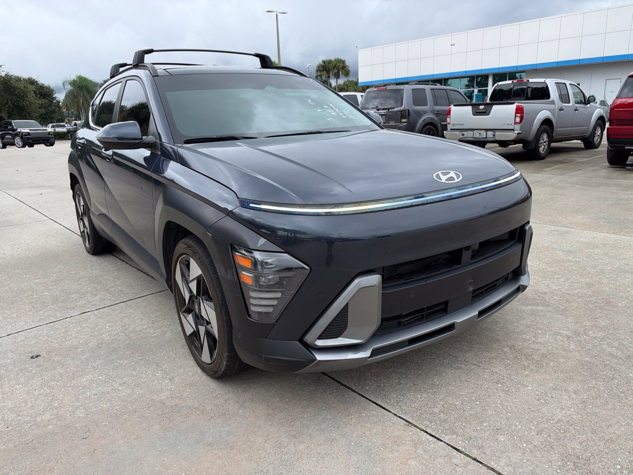 Used 2024 Hyundai Kona Limited FWD image 9